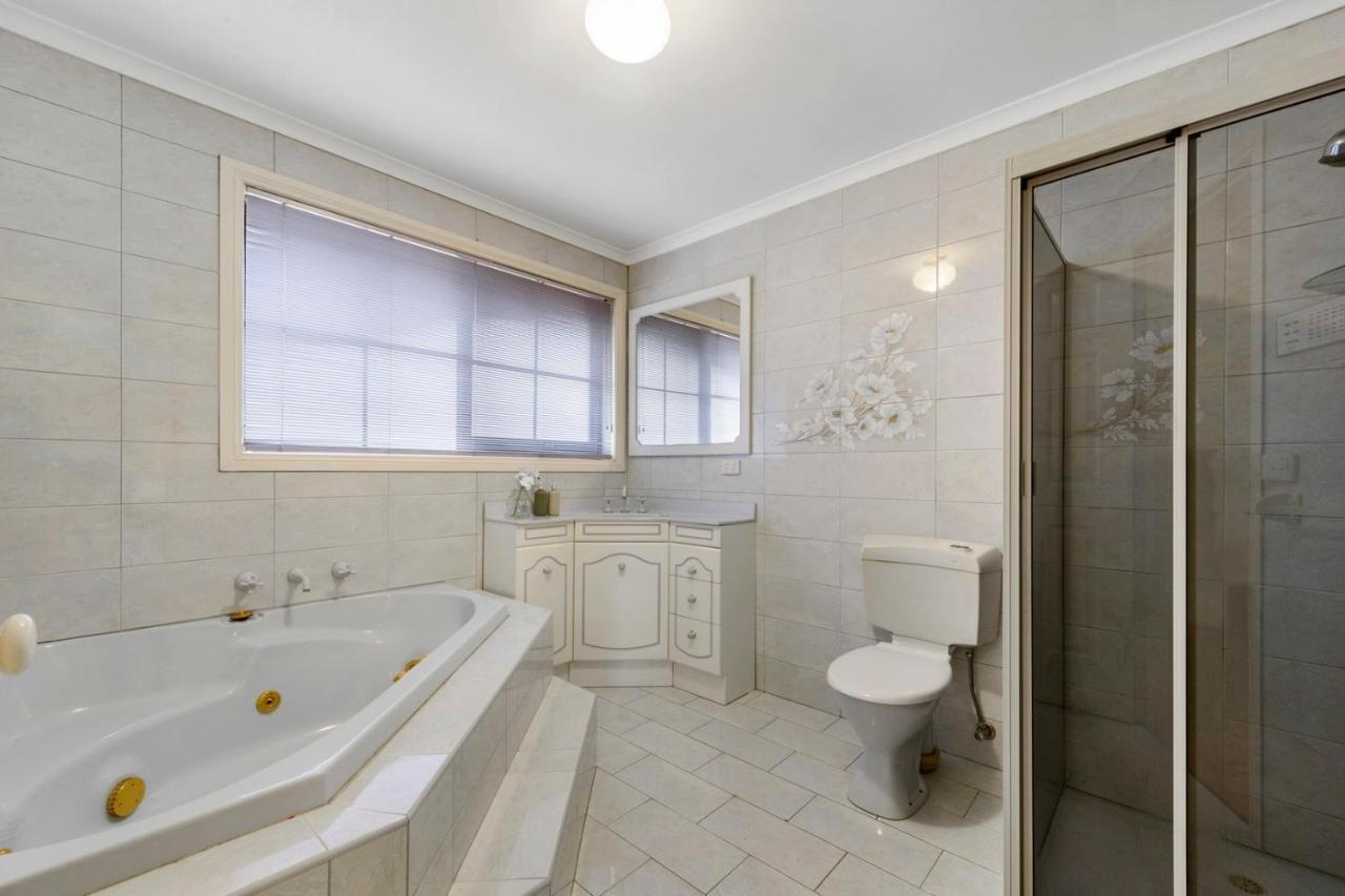 12 Mins To Mel Airport-Good Wood House Apartment St Albans Exterior photo
